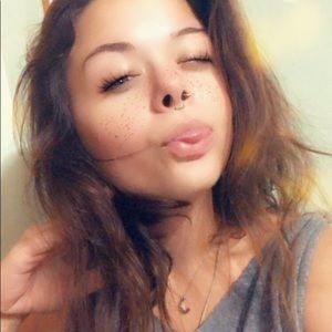 Meet your Posher, Andi